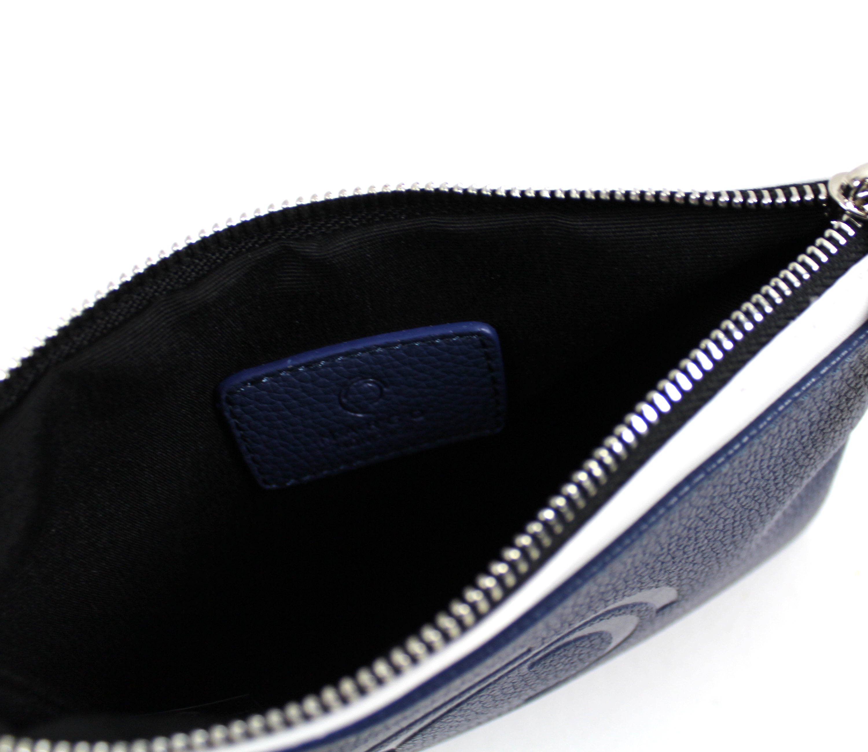 Sporty Clutch blau