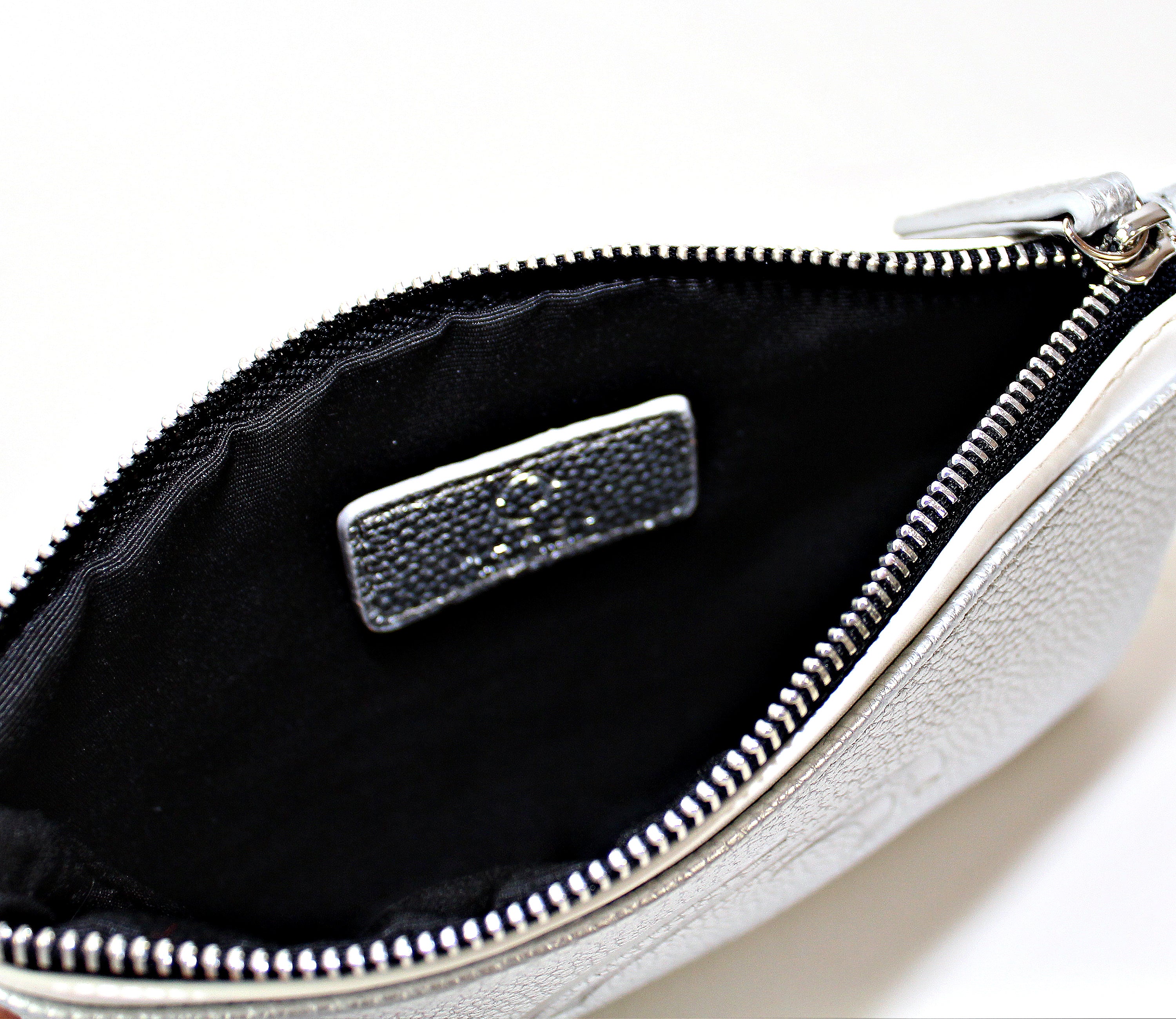 Sporty Clutch silber